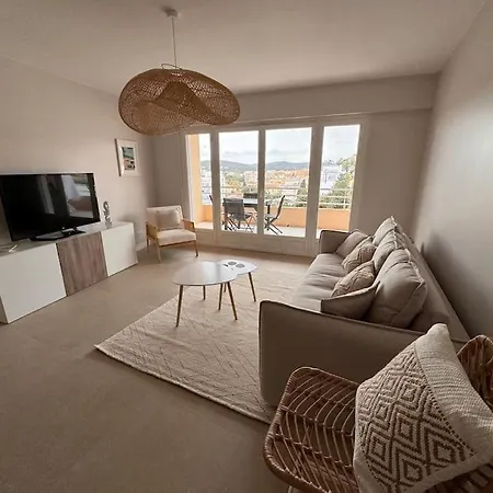 50 M2 - Vue - - Commerces Apartmán *